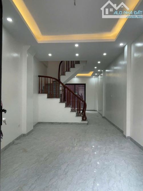 Bán nhà Ngọc Hồi nhà mới Koong 48m 4 tầng 20m ô tô tránh vị trí đẹp giá 4.95 tỷ - 1