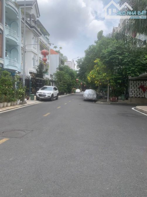 BÁN NHÀ HXH KHU COMPOUND BIỆT THỰ NGUYỄN TRỌNG TUYỂN,P1.TÂN BÌNH.5 X 19. 4 TẦNG.GIÁ 26 TỶ - 1