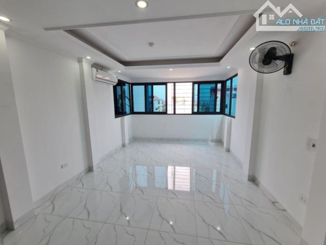 Bán nhà Kim Giang 43m 5 Tầng 6.7 Tỷ - 1