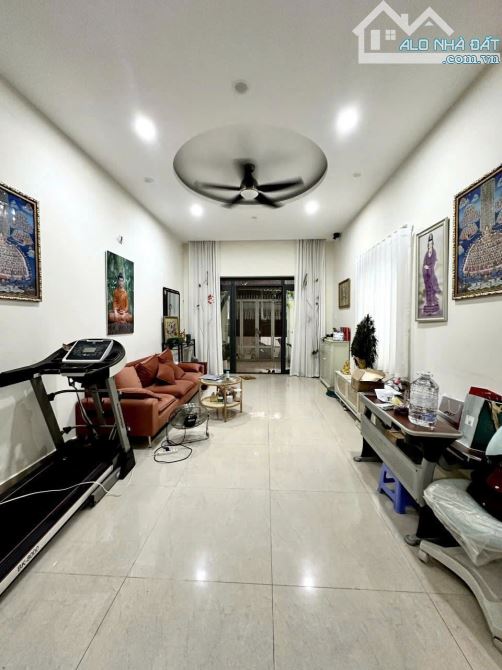 BIỆT THỰ VIP SÂN VƯỜN PHÚ NHUẬN 4X20 VUÔNG VỨC 80M2 CHỈ NHỈNH 11 ĐỒNG - 1