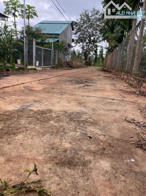 Cư Kuin bán lô đất mt đường bê tông sẵn thổ cư cách ngã 6 BMT 9km - 1