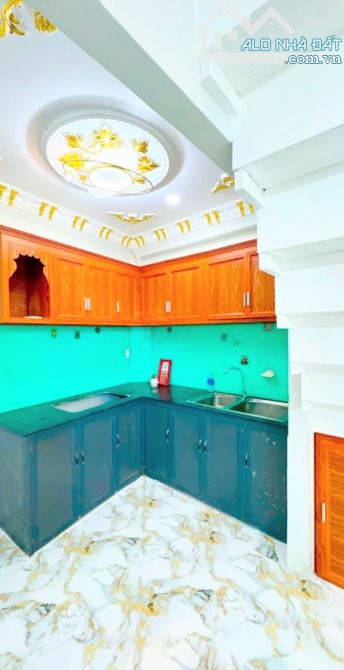 Chủ gửi bán nhà gần Chợ Lê Văn Quới - Hẽm Ô Tô rộng - 1