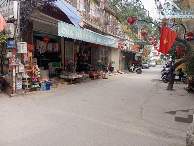 Bán nhà phố Lụa, Vạn Phúc 39m² x 4 tầng, ngõ thông, ô tô vào nhà. - 1
