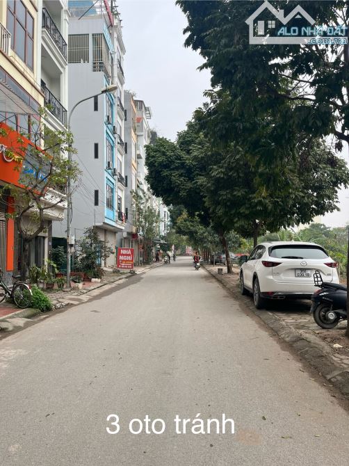 Bán nhà kđt Dương Nội phân lô via hè, view công viên 50m2/4m mặt tiền, 12.x tỷ - 1