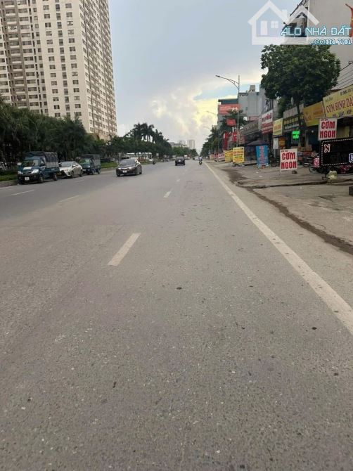 Hiếm Hót nhà trung tâm Hoài Đức phân lô vỉa hè ô tô tránh 85m 5 tầng  chỉ hơn 10 tỷ - 1
