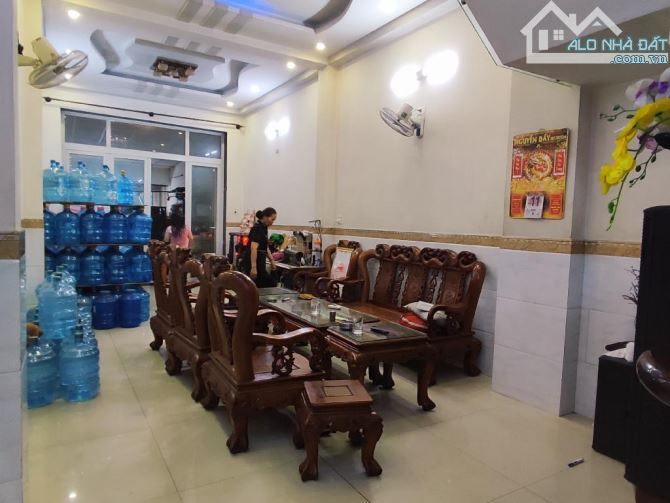Mặt tiền ĐƯỜNG NGUYỄN ẢNH THỦ 4X32 NGAY CHỢ KINH DOANH BUÔN BÁN ĐỈNH GIÁ TỐT TRONG TẦM TAY - 1