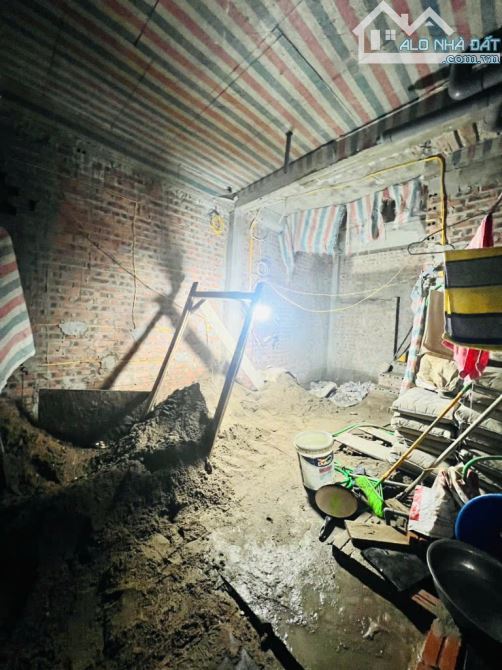 BÁN NHÀ  TAM TRINH, 5 TẦNG THANG MÁY, ĐANG XÂY DỰNG, GẦN Ô TÔ, SỔ VUÔNG VẮN - 2