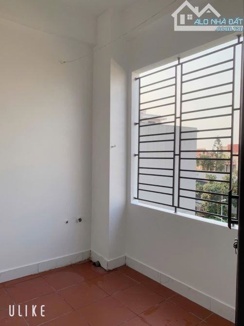 cần bán nhà 3 tầng ngõ 36 Tự Đông, Cẩm Thượng - TPHD ( Bên này thành phố). - 2