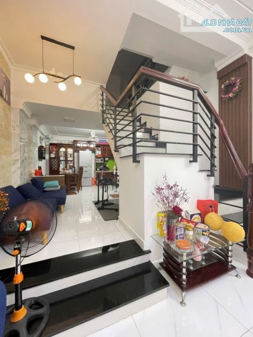 Nhà mới đẹp Khuông Việt_ Phú Trung Tân Phú. DT 55m2. 4 tầng. Ngang 4.4m. Giá 6.35 tỷ. - 2