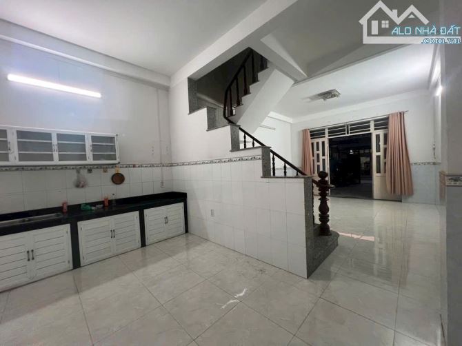 🔥NHÀ 2 TẦNG đường THẠNH XUÂN 52 Dt 104m2 (5x21) - Hẻm 8M - phường THẠNH XUÂN Q12 - 2
