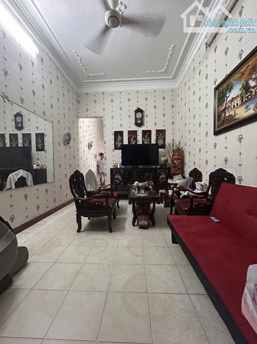 Bán gấp nhà Pháo Đài Láng 55m2XMT4m thoáng sáng trước sau, gần phố chưa đến 10 tỷ - 2