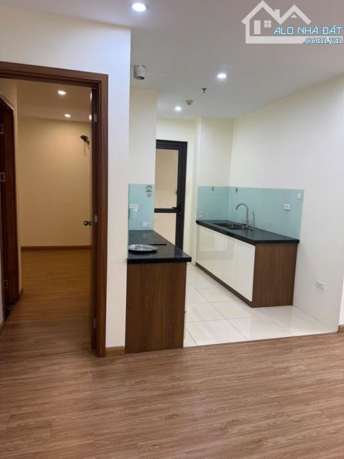 Bán Căn Chung Cư CT1 - IEC Tứ Hiệp - Khu Trung Tâm Huyện Thanh Trì- Giá 3,x tỷ - 2