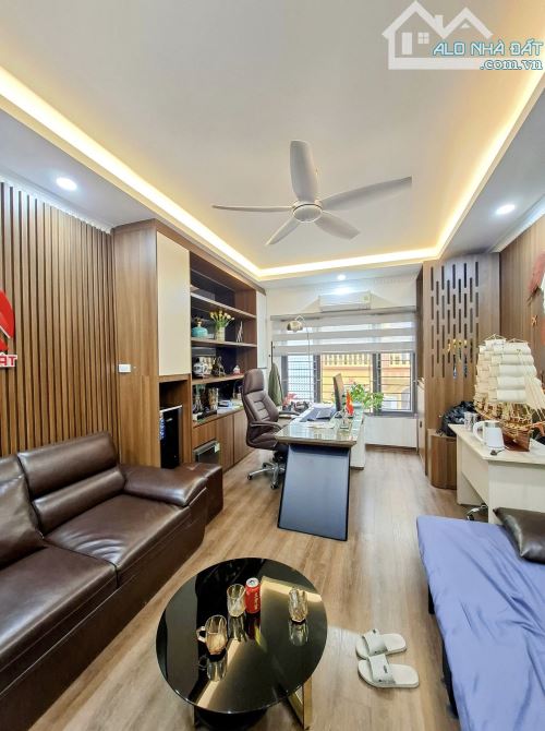 BÁN NHÀ MỚI HOÀNG ĐẠO THÀNH NGUYỄN XIỂN KIM GIANG THANH XUÂN 41m, 6 TẦNG THANG MÁY, MT 3.8 - 2