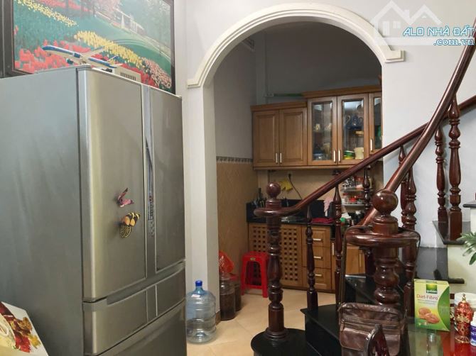 Top nhà vị trí đẹp 3.5 x 10m 1 trệt 3 lầu Nguyễn Đình Chiểu Q3 TP.HCM - 2