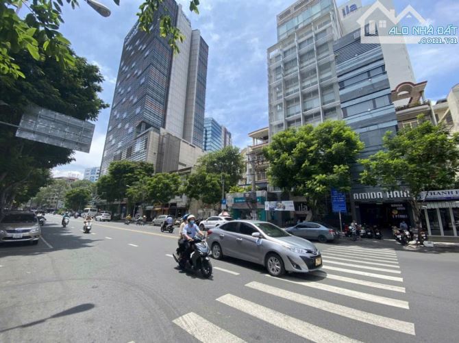 8 tầng có thang máy đối diện Pullman KS 5* đường Nguyễn Cư Trinh chỉ 40 tỷ - 2
