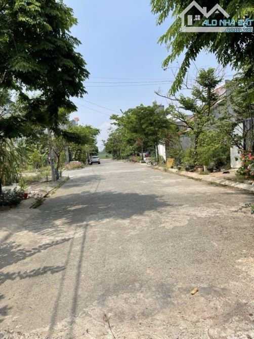 📣📣CHỈ NHỈNH 3 TỶ CÓ NGAY ĐẤT VUÔNG VỨC 55M2 - CẠNH VINHOMES Q9 - ĐƯỜNG 8M VỈA HÈ 2 BÊN - 2