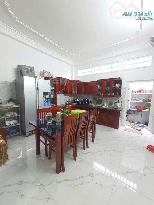 12Tỷ__101m2__Nhà 1T2L Hoàn Công__ngay sau lưng Go Dĩ An__mặt tiền đường Võ Thị Sáu (GS14) - 2