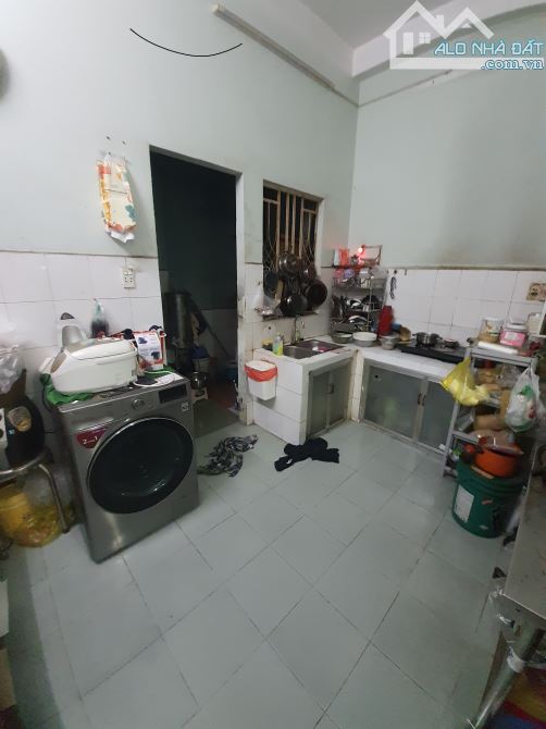 Bán nhà LẠC LONG QUÂN - DT 5x13 - 2 tầng - giá 5.2 tỷ - 2