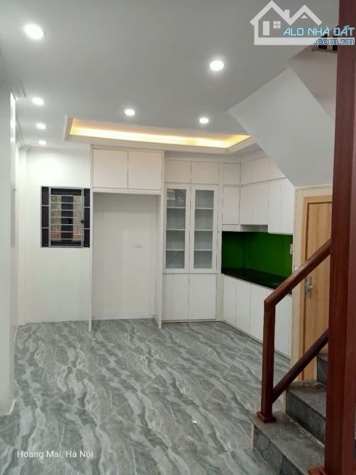 Bán nhà phố Vĩnh Hưng, Ngõ 126, ✅5.x TỶ- 34m2 - 20m Ra Ô Tô Tránh - Ngõ Nông Rộng- Giá Tốt - 2