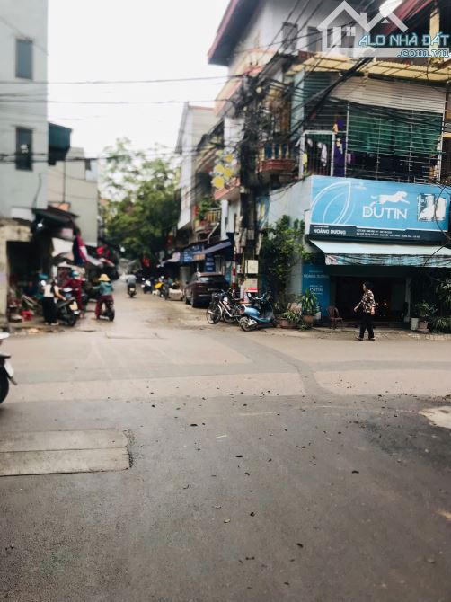 CHỦ NHIỆT BÁN 70m2 ĐẤT VIỆT HÙNG Ô TÔ ĐỖ CỬA, NẰM NGAY SÁT BÌA LÀNG VỊ TRÍ CỰC ĐẸP. - 2