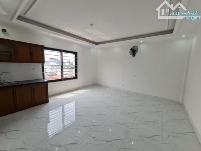 Bán nhà Kim Giang 43m 5 Tầng 6.7 Tỷ - 2