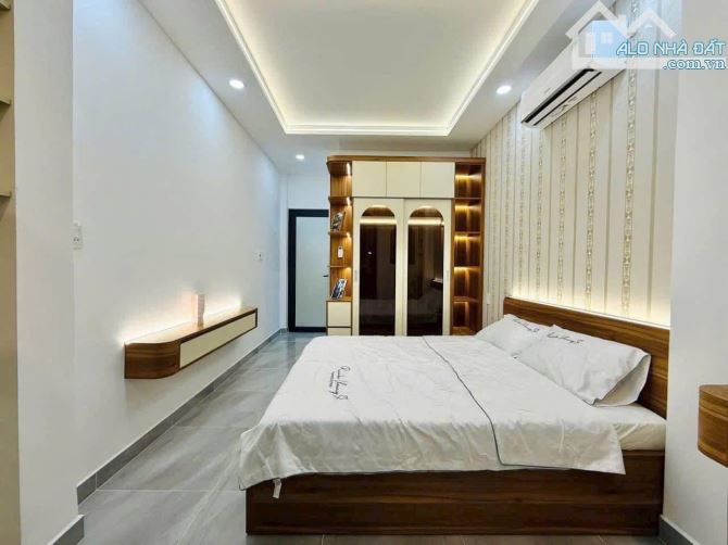 🧭 Chốt Nhanh Trong Tháng! Mặt Tiền Trần Nhân Tôn Q10 - 53m² - 1 Trệt 2 Lầu ST - 2