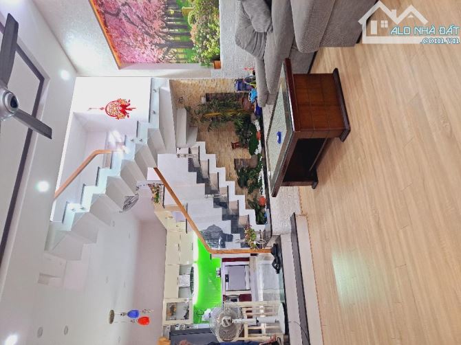 Bán Nhà Đẹp Hẻm Xe Hơi 6m Tân Sơn Nhì 4.8x14 58m2 Quận Tân Phú - 2