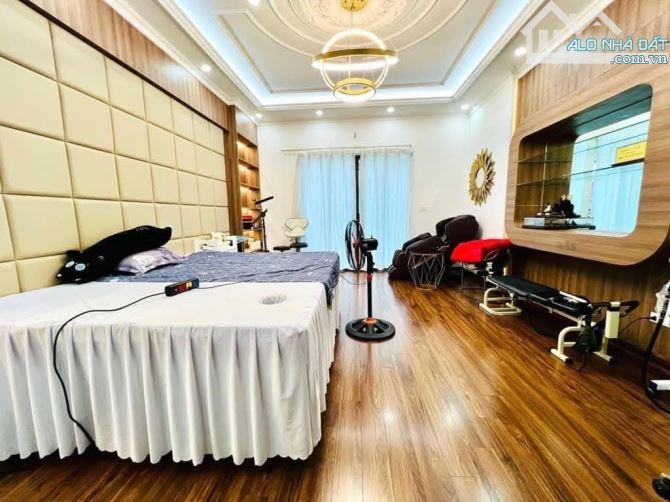 Bán nhà phân lô Hoàng Quốc Việt, Phạm Tuấn Tài,2 Ô tô tránh,Thang máy,KD 60m2*7T*19 tỷ*1 - 2