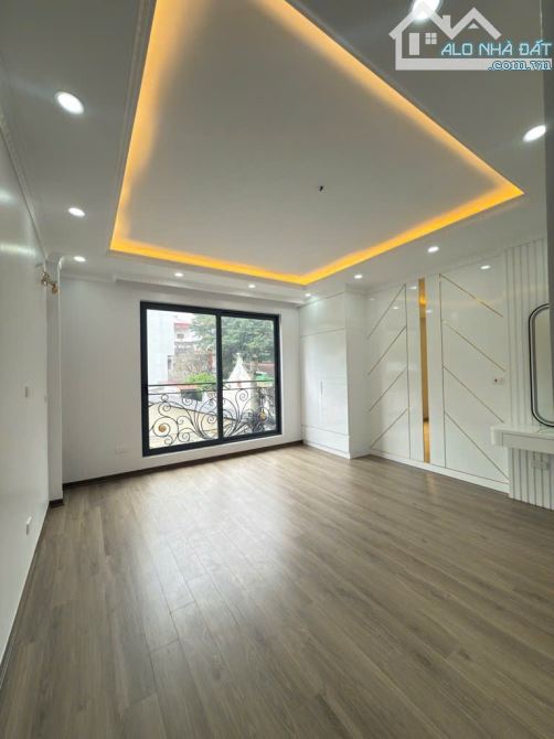 BÁN NHÀ CẦU GIẤY - NHÀ ĐẸP - XÂY MỚI 6 TẦNG THANG MÁY - 39M2 , GIÁ HƠN 9 TỶ - 3