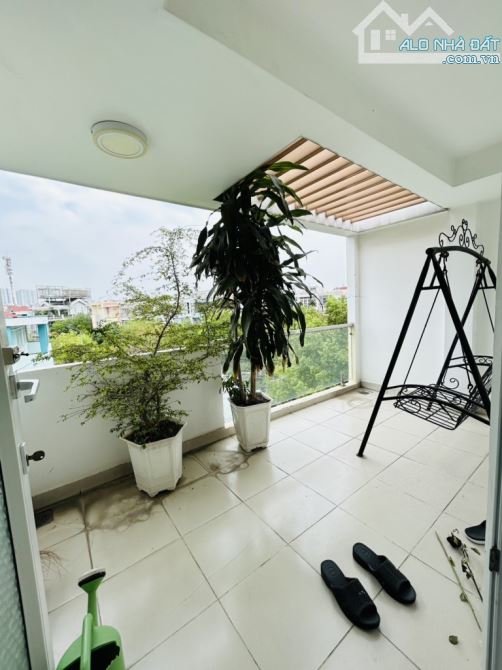 GẤP BÁN NHÀ Q7- NGUYỄN THỊ THẬP - DT KHỦNG 150m2 - Ô TÔ NGỦ NHÀ - NHỈNH 15 TỶ - 3