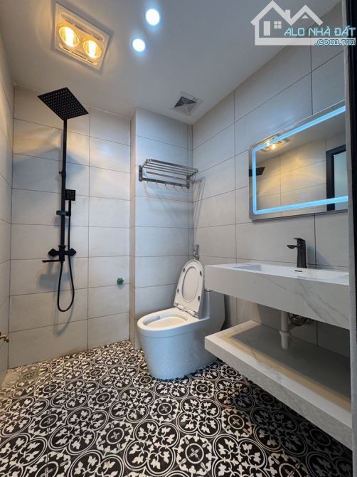 BÁN NHÀ 5 TẦNG MỚI ĐẸP NGÔ GIA TỰ – NGÕ RỘNG THOÁNG 3 BƯỚC Ô TÔ TRÁNH- CHỈ 5.35 TỶ - 3