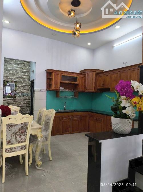 BÁN NHÀ MỚI 2 TẦNG 61.3M2, HẺM XE HƠI SÁT NGUYỄN DUY TRINH, KD TỐT, CHỈ 3.3 TỶ - 3