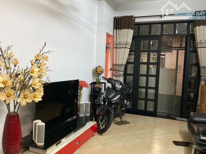 Top nhà vị trí đẹp 3.5 x 10m 1 trệt 3 lầu Nguyễn Đình Chiểu Q3 TP.HCM - 3