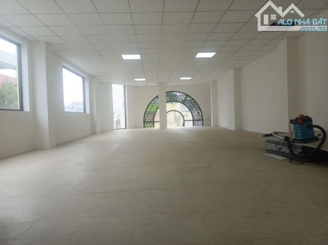 TÒA NHÀ MẶT TIỀN ĐƯỜNG LÊ QUANG ĐỊNH - P 1 - GÒ VẤP - 10 TẦNG 7.2X26 - GIÁ 8x TỶ - 3
