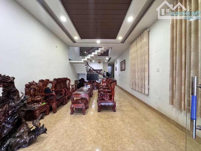 🏛️ Nhà 2 tầng mặt Đồng Khởi kinh doanh sầm uất chỉ 7,5 tỷ - 3