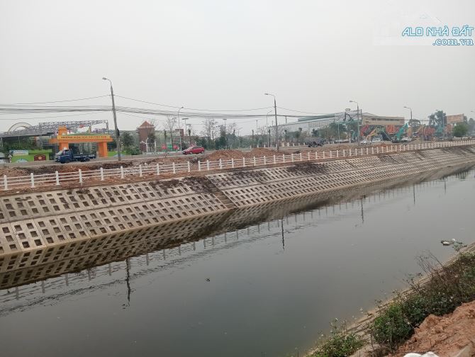LÔ GÓC VIU CÔNG VIÊN 👉KHU ĐẤU GIÁ X1 NGUYÊN KHÊ - 3