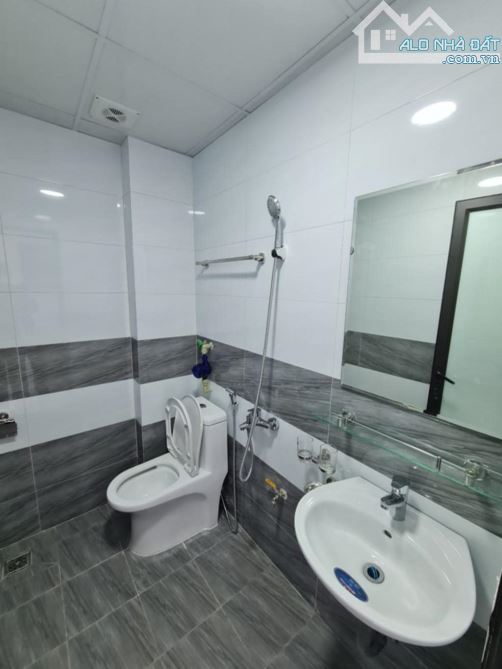 Bán nhà Kim Giang 43m 5 Tầng 6.7 Tỷ - 3