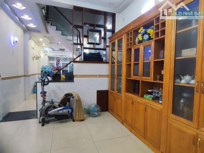 Mặt tiền ĐƯỜNG NGUYỄN ẢNH THỦ 4X32 NGAY CHỢ KINH DOANH BUÔN BÁN ĐỈNH GIÁ TỐT TRONG TẦM TAY - 3