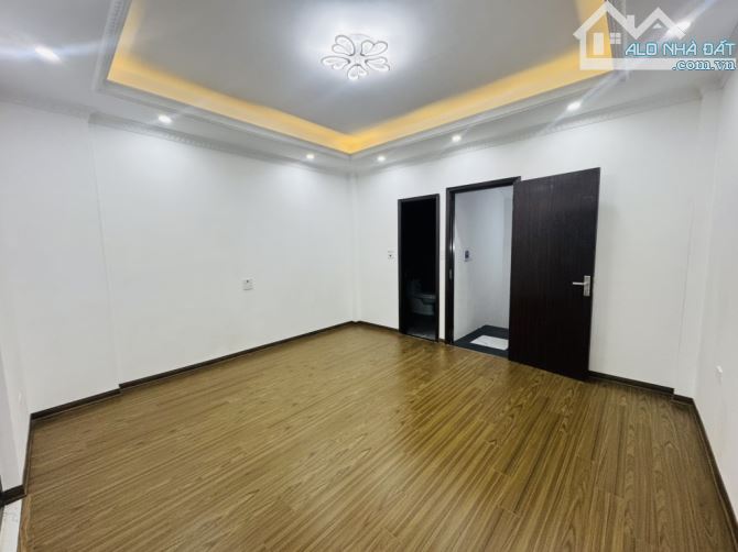 ĐẠI CÁT - LIÊN MẠC - THƯỢNG CÁT 57,5m2 X 5 Tâng MỚI - ĐẸP - 5M OTO, HỒ, SÂN CHƠI 4.7 TỶ - 4