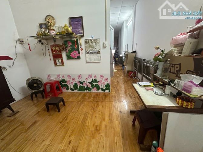 (SIÊU HIẾM) BÁN CĂN NHÀ CỰC RẺ ,TẠI P8,Q3, SỔ HỒNG RIÊNG,DT 4x19,5m,MẶT TIỀN KD,HẺM XE - 4