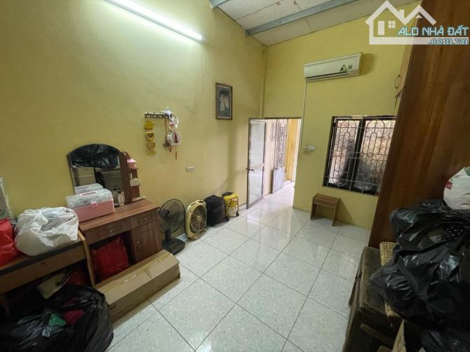Chỉ 5.7 Tỷ , 28m2 , 3 Ngủ, Mt: 5.62m, ngõ thông, Võ Thị Sáu, HBT, hiếm - 4