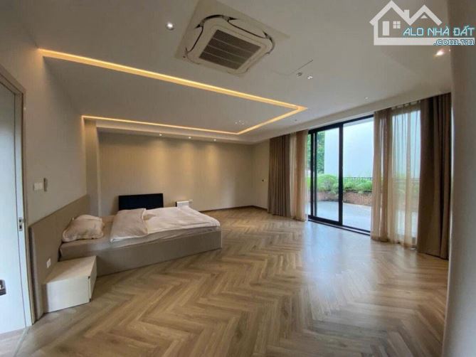 biệt thự sân vườn Ngọc Thuỵ, 320m x 4 tầng, mặt tiền 13.5m, phong cách Châu Âu, nội thất - 4