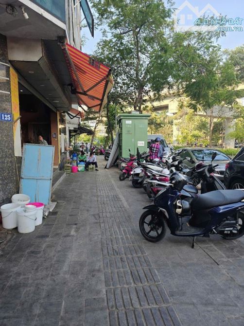 BÁN NHÀ PHỐ HOÀNG CẦU, ĐỐNG ĐA, VIEW HỒ, LÔ GÓC, DÒNG TIỀN, DT 80M2*MT 5.7M* GIÁ 18.5 TỶ - 4