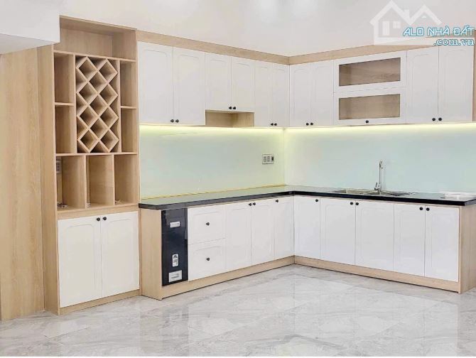 Bán nhà 3 Tầng mặt tiền đường 19/5 giá chỉ 3,8 Tỷ - 4