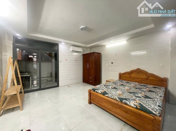 NHÀ RỘNG- ĐƯỜNG TO- DÒNG TIỀN CAO-GIÁ TÔT-BÁN NHÀ 4.5×17-5 TẦNG-HXH QUANG TRUNG GÒ VÂP - 5