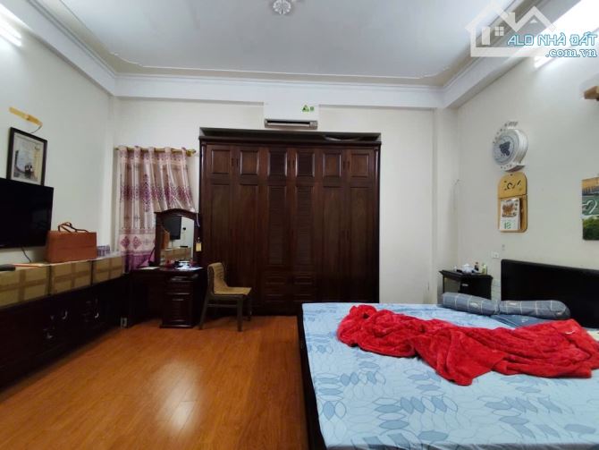 BÁN GẤP NHÀ 4 TẦNG  ĐẠI KIM - H.MAI, Ô TÔ VÀO NHÀ, QUAY ĐẦU, 110M,  MT 5.2M GIÁ  17.8 tỷ - 5