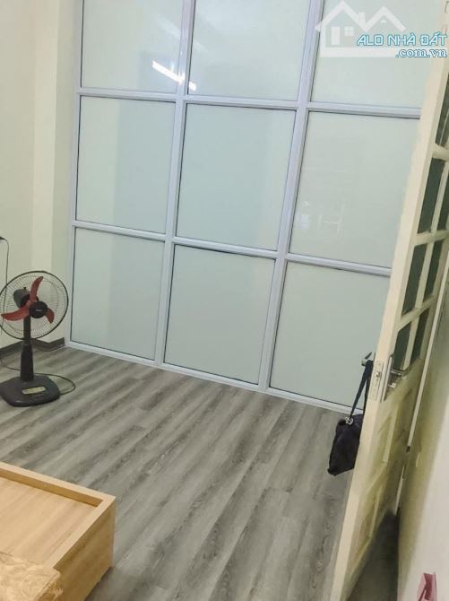 Bán nhà Kim Ngưu 44m2, 4 tầng, 4 ngủ, 2 mặt thoáng, ngõ phân lô, gần oto. Giá 7.25 tỷ sđcc - 5