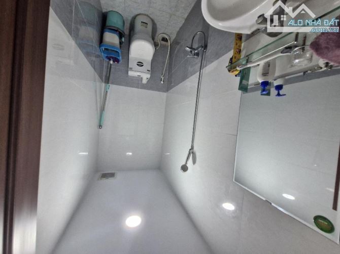 BÁN NHÀ MỚI 2 TẦNG 61.3M2, HẺM XE HƠI SÁT NGUYỄN DUY TRINH, KD TỐT, CHỈ 3.3 TỶ - 5