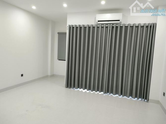Cho thuê căn liền kề Lý Sơn Ngọc Thụy 70m2 6 tầng 8 phòng ngủ có thang máy giá 23tr/tháng. - 5
