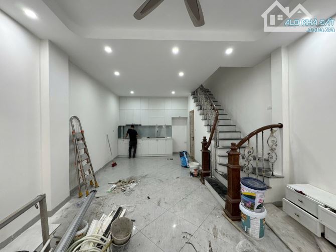 Bán nhà Nguyễn Văn Cừ 36mx 5 tầng 6,2 tỷ - 5